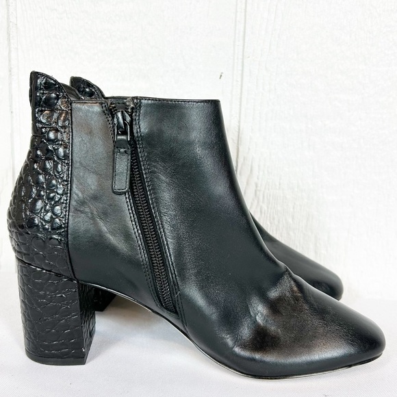 Cole Haan Black Leather Booties Boots Ankle Boots Size 7 - Picture 1 of 9